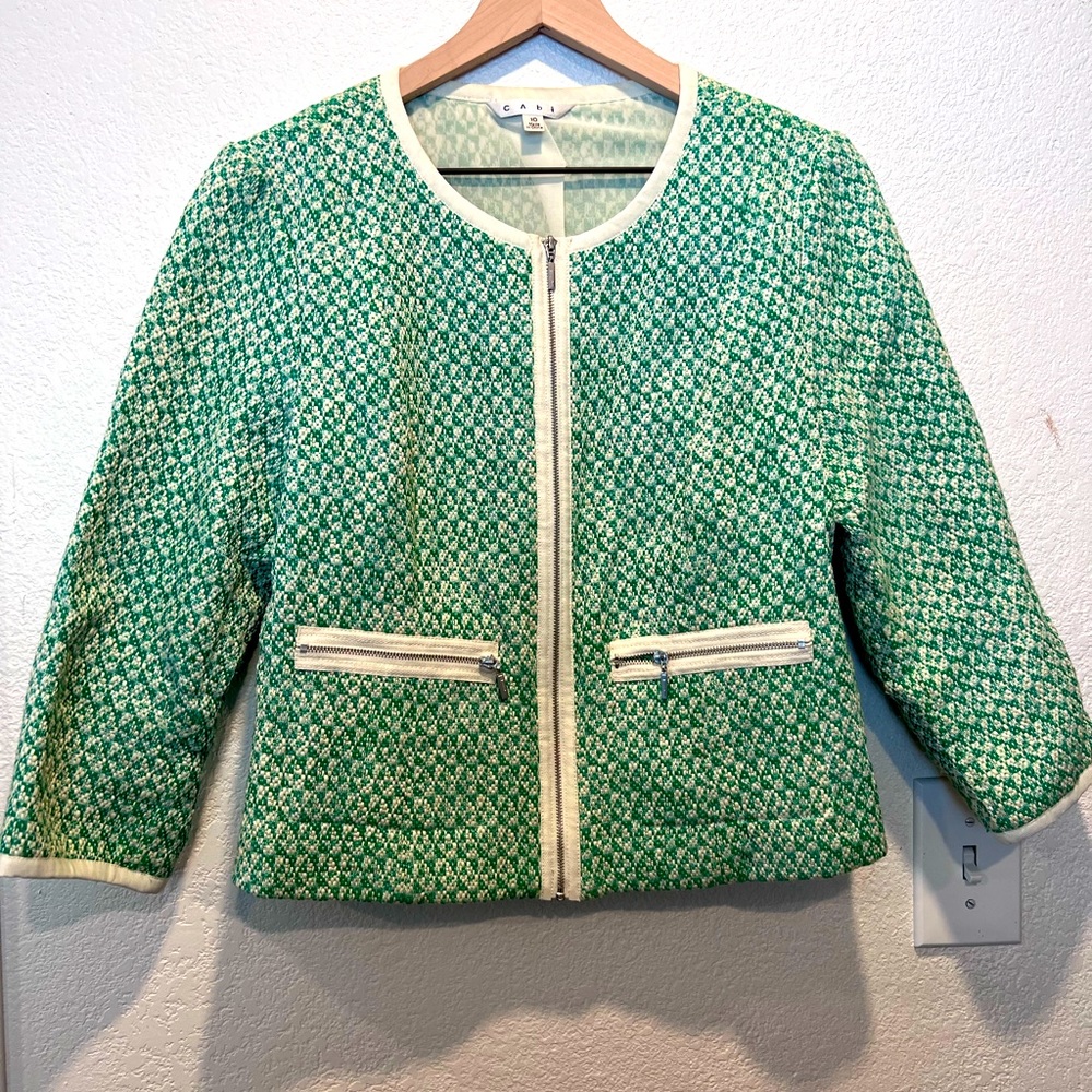 Cabi classic jacket.Green and white tweed.Lined. Zippered front.Zippered pockets